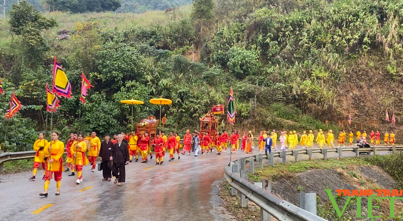 Lai Châu: Lễ hội đền thờ vua Lê Thái Tổ  - Ảnh 1.