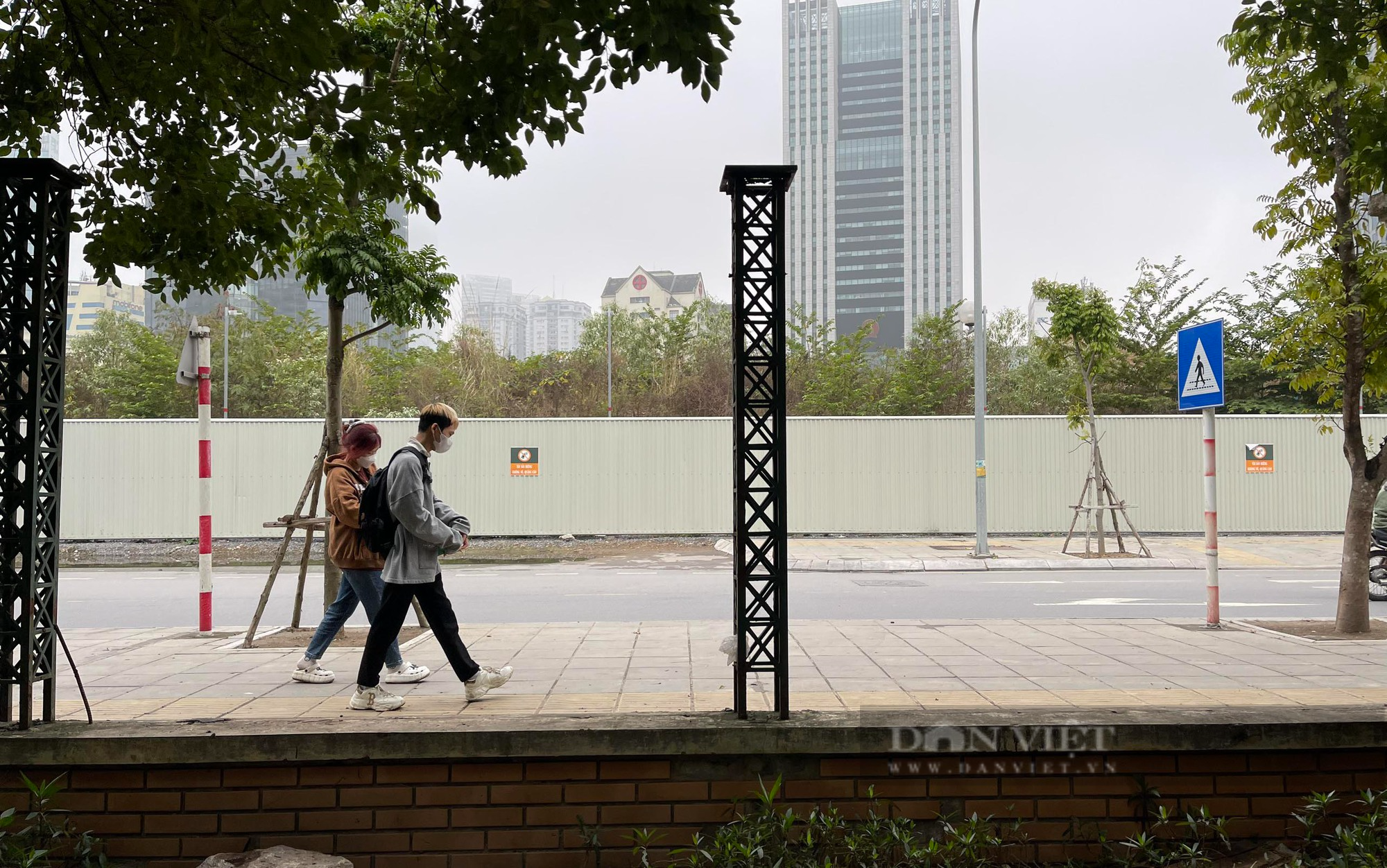 Cận cảnh công viên lớn ở Hà Nội được đề nghị tháo rào sắt phục vụ dân miễn phí - Ảnh 3.