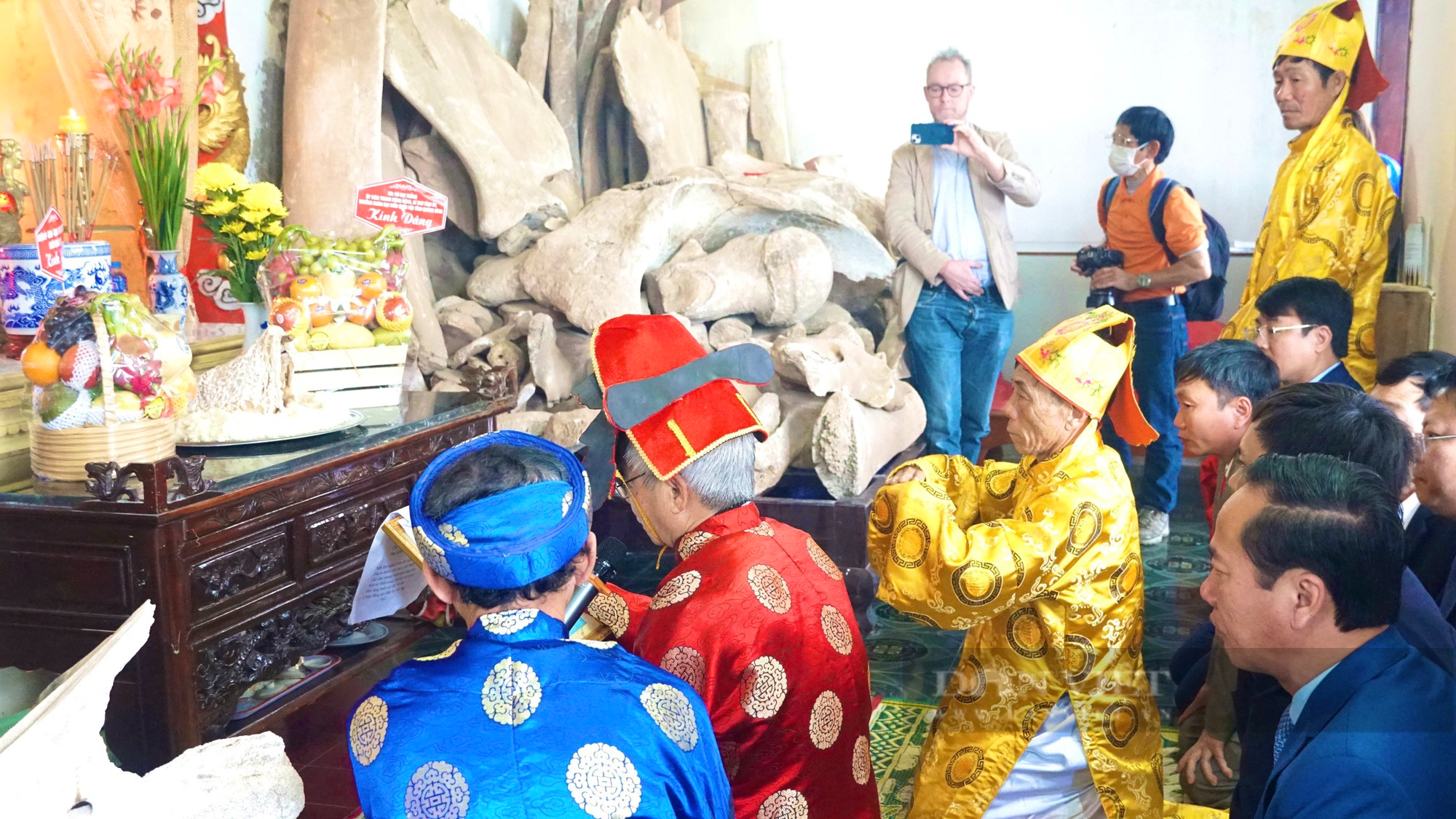 Lễ hội Cầu Ngư ở Quảng Bình: Cầu cho tôm, cá đầy khoang - Ảnh 4.