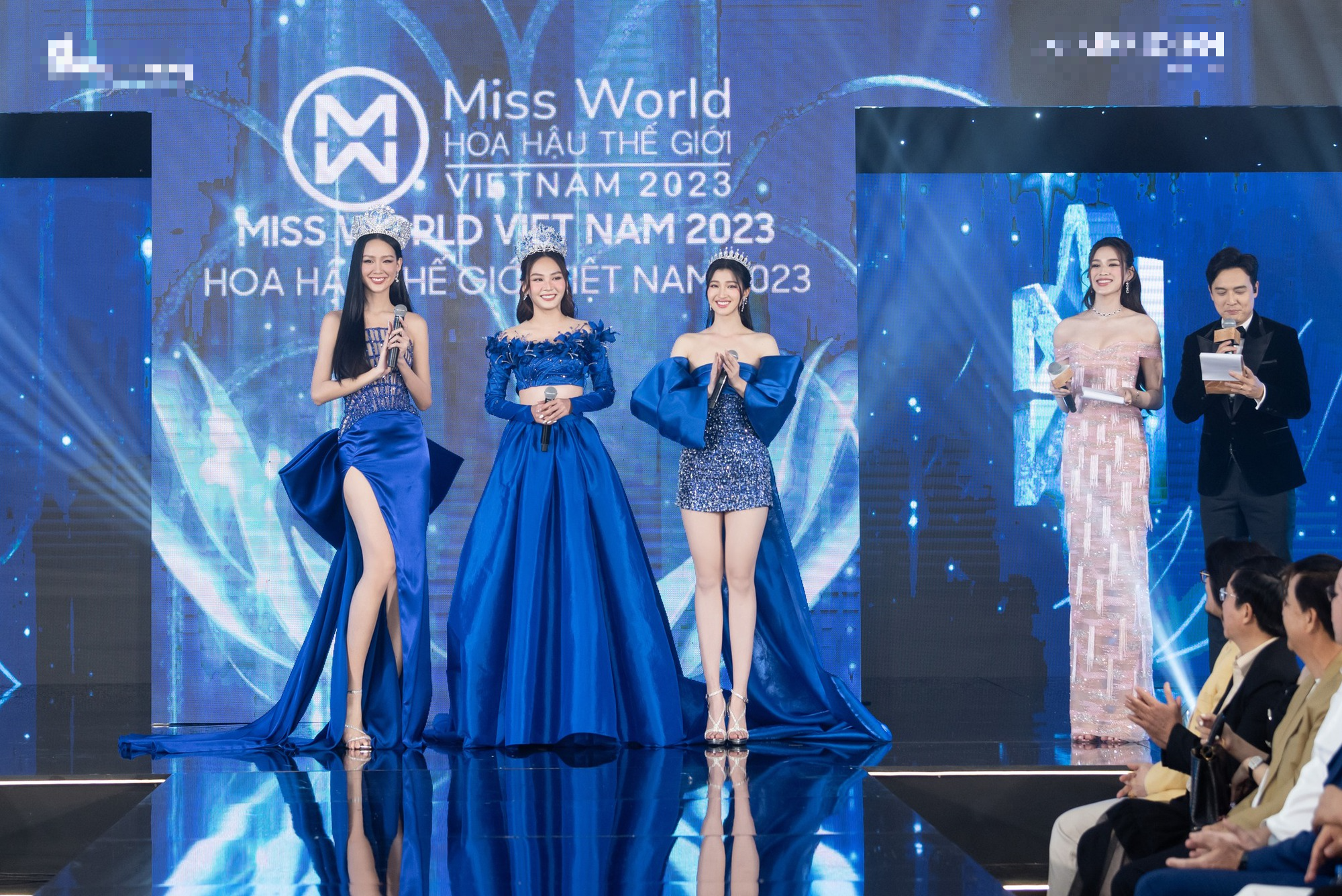 Hoa hậu Bảo Ngọc bật khóc khi nhắc đến loạt ồn ào của Hoa hậu Mai Phương sau đăng quang  - Ảnh 1.