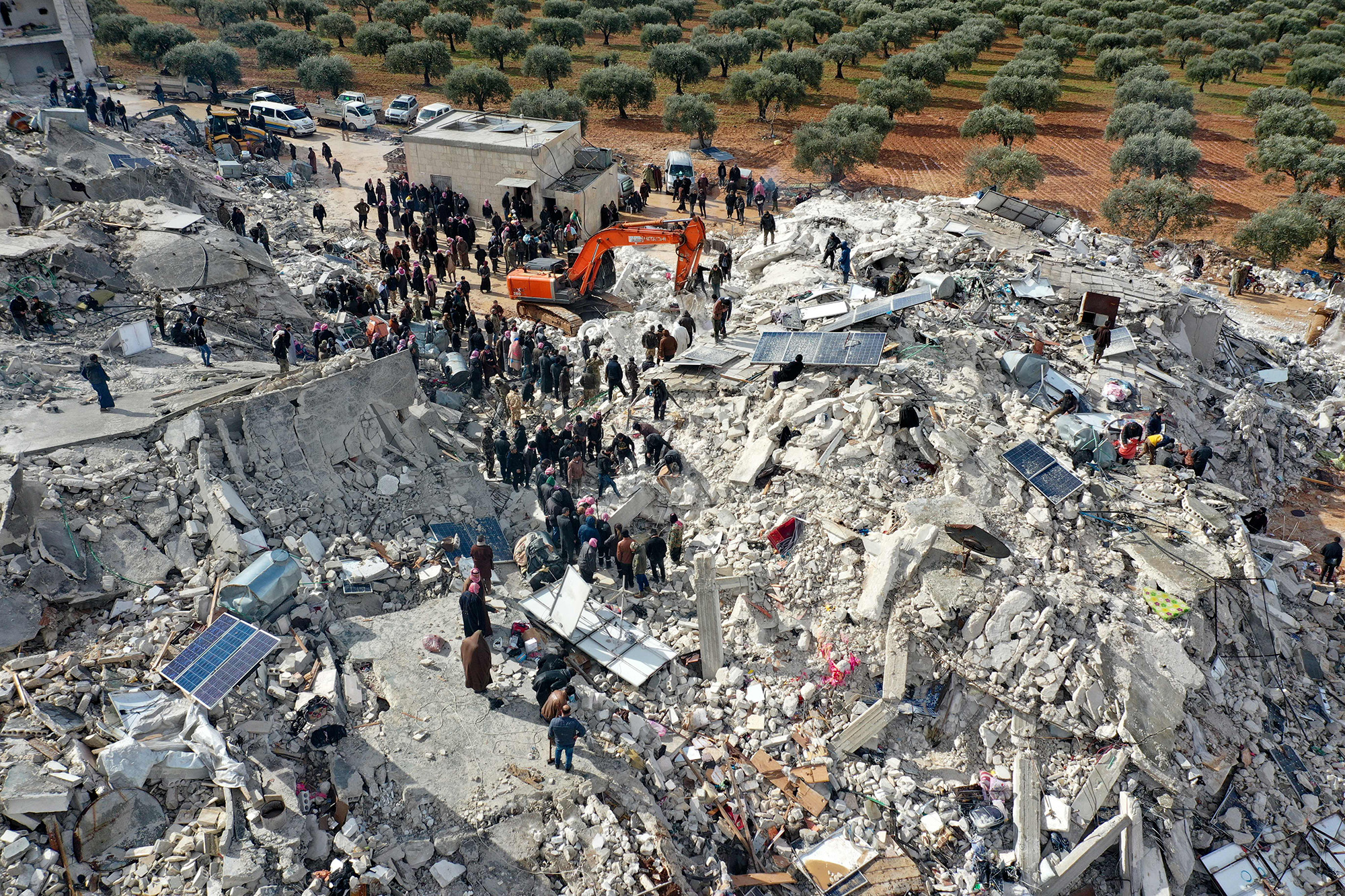 Gần 2.300 người thiệt mạng do động đất ở Thổ Nhĩ Kỳ, chưa ghi nhận thông tin có người Việt bị ảnh hưởng - Ảnh 1.