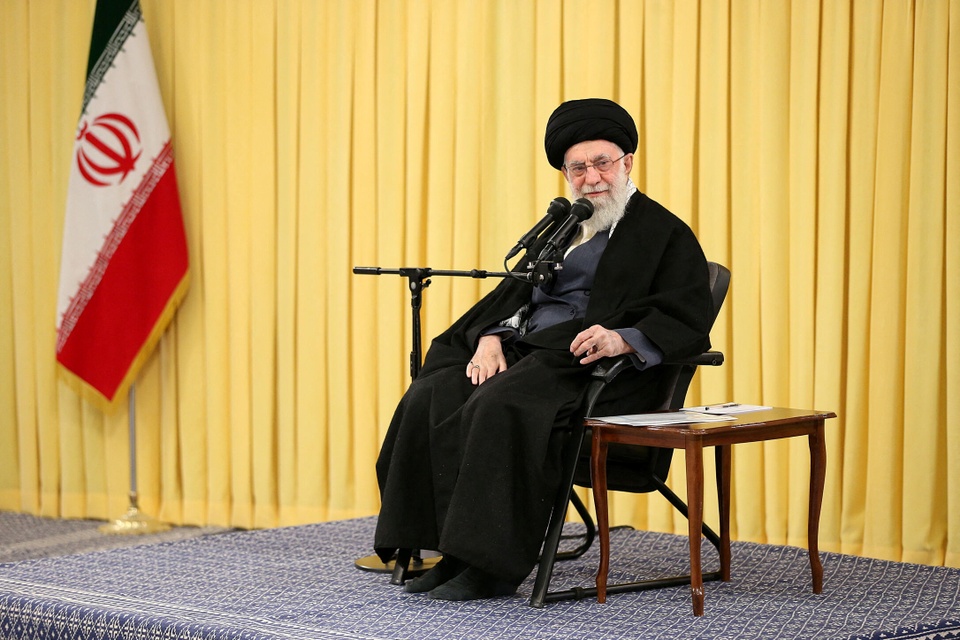 Lãnh đạo tối cao Iran ân xá cho hàng chục nghìn tù nhân - Ảnh 1.