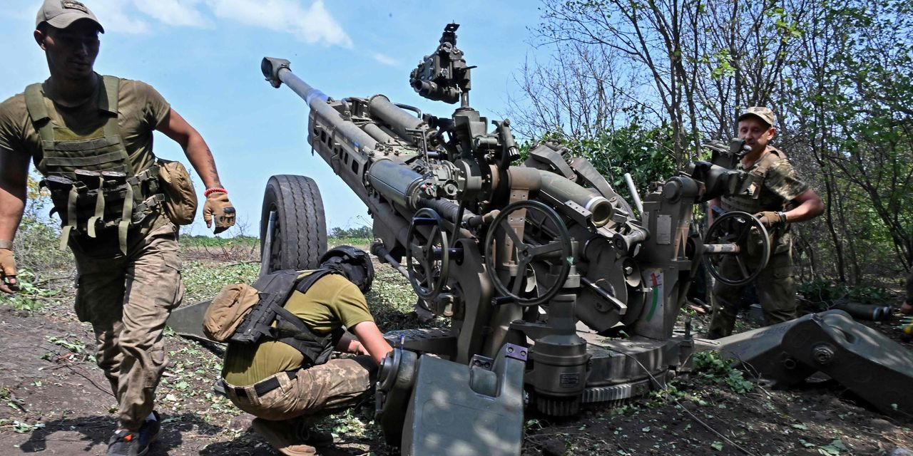 Bộ trưởng Quốc phòng Nga Shoigu tuyên bố tiêu hủy toàn bộ vũ khí phương Tây ở Ukraine - Ảnh 1.