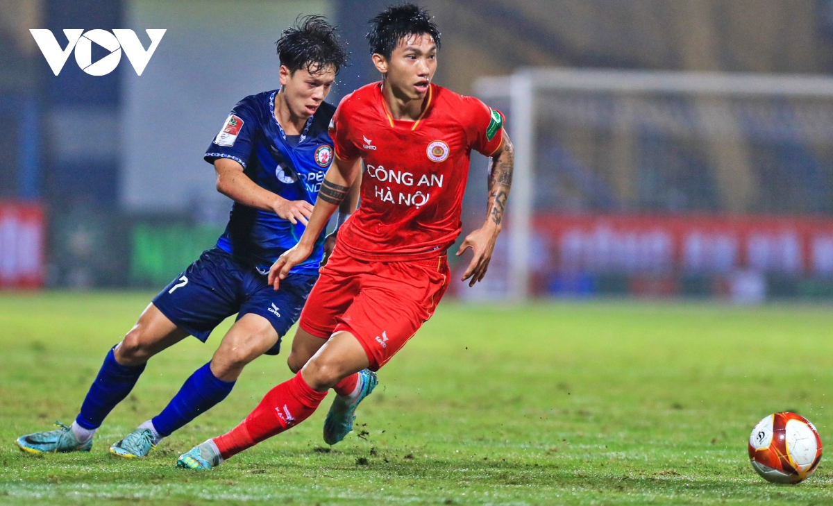 Đoàn Văn Hậu nói điều bất ngờ trước trận đấu giữa Hà Nội FC với CAHN - Ảnh 1.