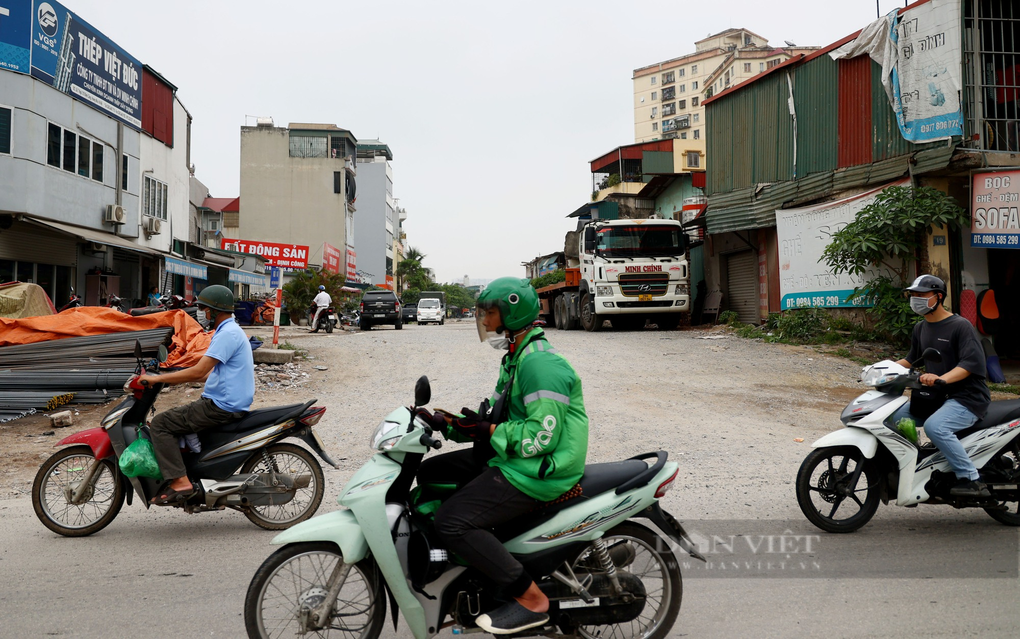 Nhiều đoạn thuộc tuyến Vành đai 2,5 Hà Nội vẫn ngổn ngang, chậm tiến độ - Ảnh 11.