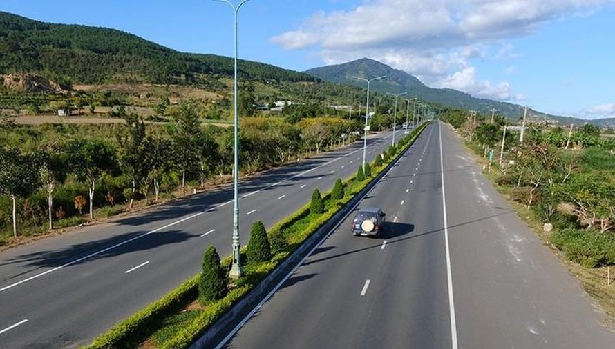 Một doanh nghiệp đề xuất đầu tư dự án đường cao tốc Nha Trang - Liên Khương - Ảnh 2.
