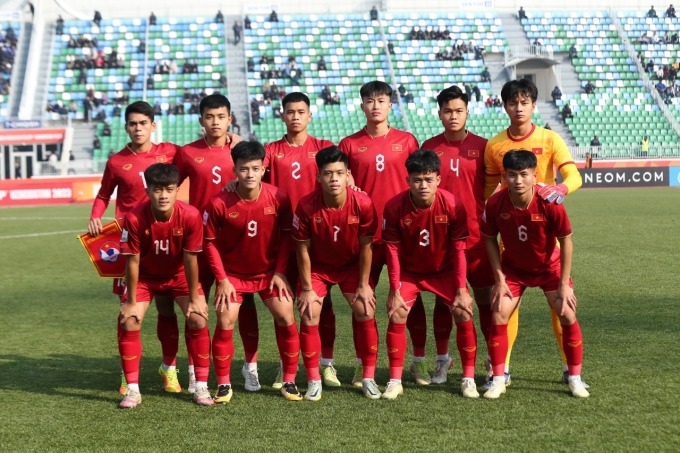 CĐV U20 Australia sốc nặng, xấu hổ khi đội nhà thua U20 Việt Nam - Ảnh 1.