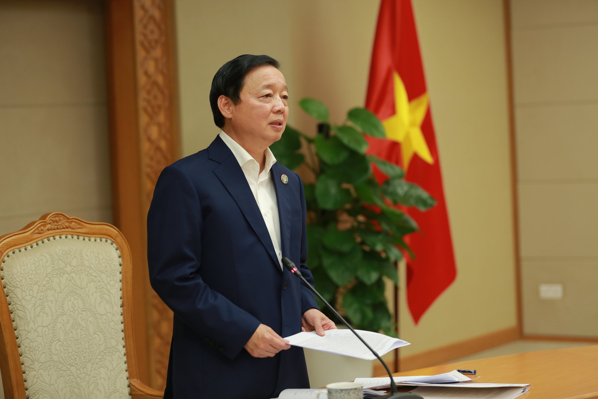 Phó Thủ tướng Trần Hồng Hà: Không được làm ảnh hưởng đến người dân dù chỉ một giờ khi giải quyết thủ tục hành chính - Ảnh 1.