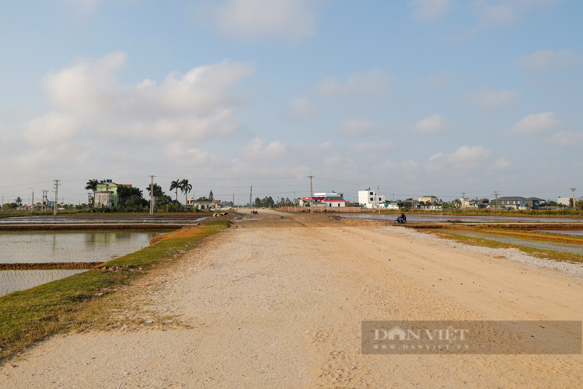 Toàn cảnh đường bộ ven biển 3.872 tỷ đồng đi qua tỉnh Thái Bình sắp hoàn thành - Ảnh 5.