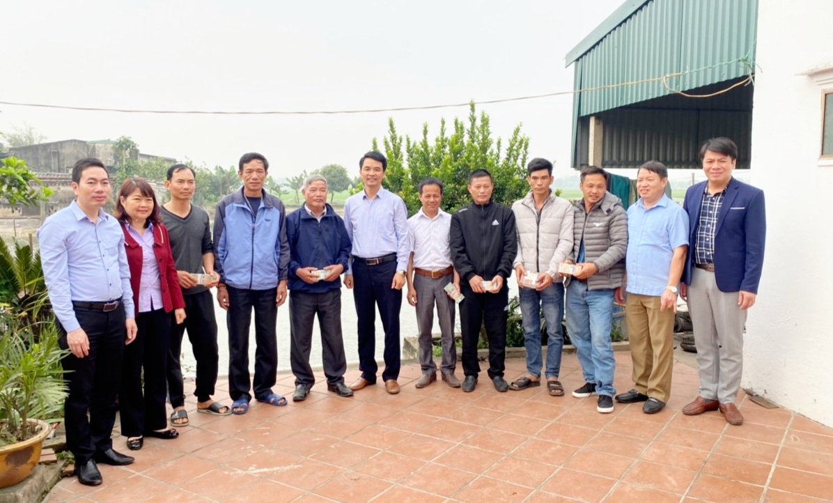 Hội Nông dân tỉnh Ninh Bình giải ngân 2 tỉ đồng cho hội viên nông dân làm giàu - Ảnh 1.