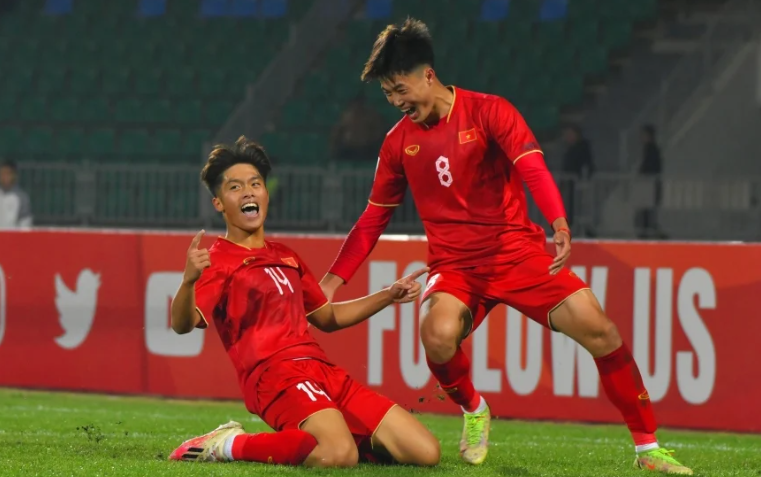 Tin sáng (11/3): 2 ngôi sao tuổi teen của HAGL được triệu tập lên U23 Việt Nam - Ảnh 1.