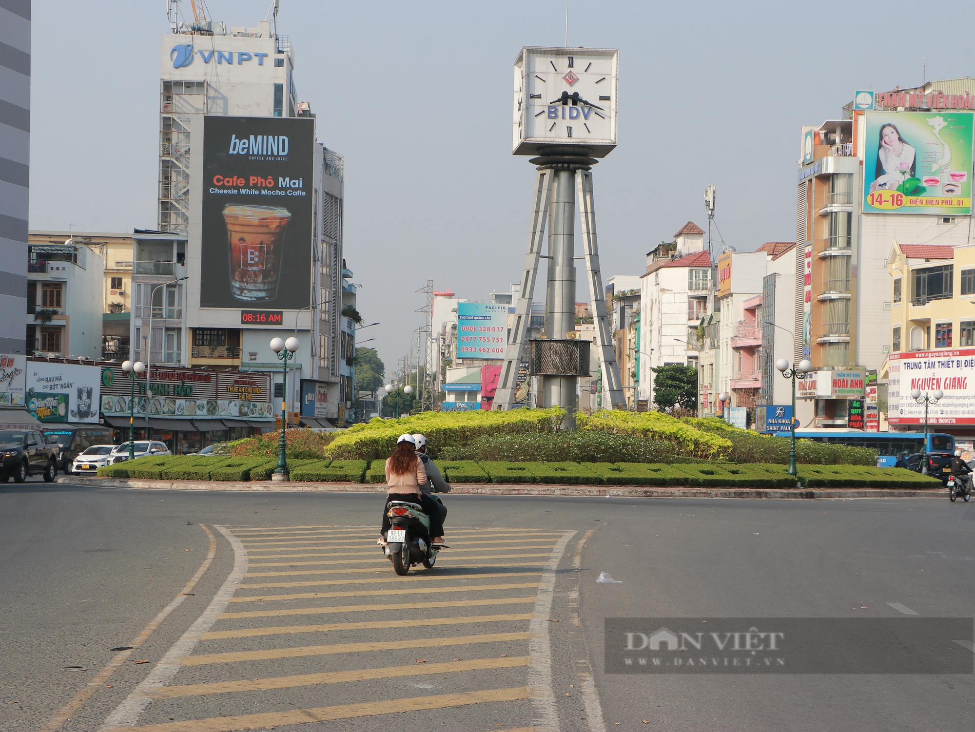 Thực hư tình trạng giao thông tại vòng xoay Điện Biên Phủ - Ảnh 8.