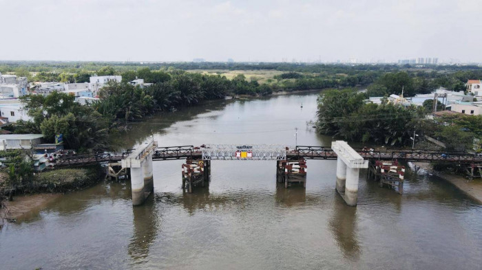 Những dự án giao thông &quot;rùa bò&quot; làm khổ dân ở TP.HCM - Ảnh 7.