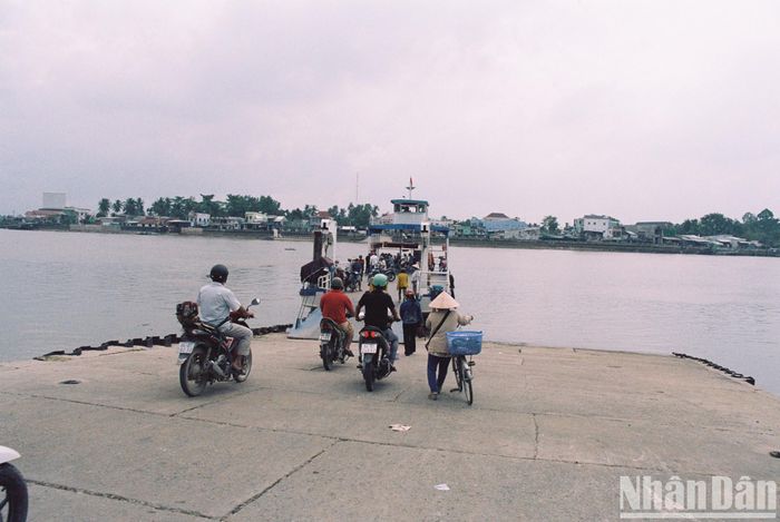 Nơi này ở Vĩnh Long là &quot;vương quốc&quot; của cây dừa, cây cỏ lác, còn vô số lò gạch cũ tuổi đời cả trăm năm - Ảnh 3.