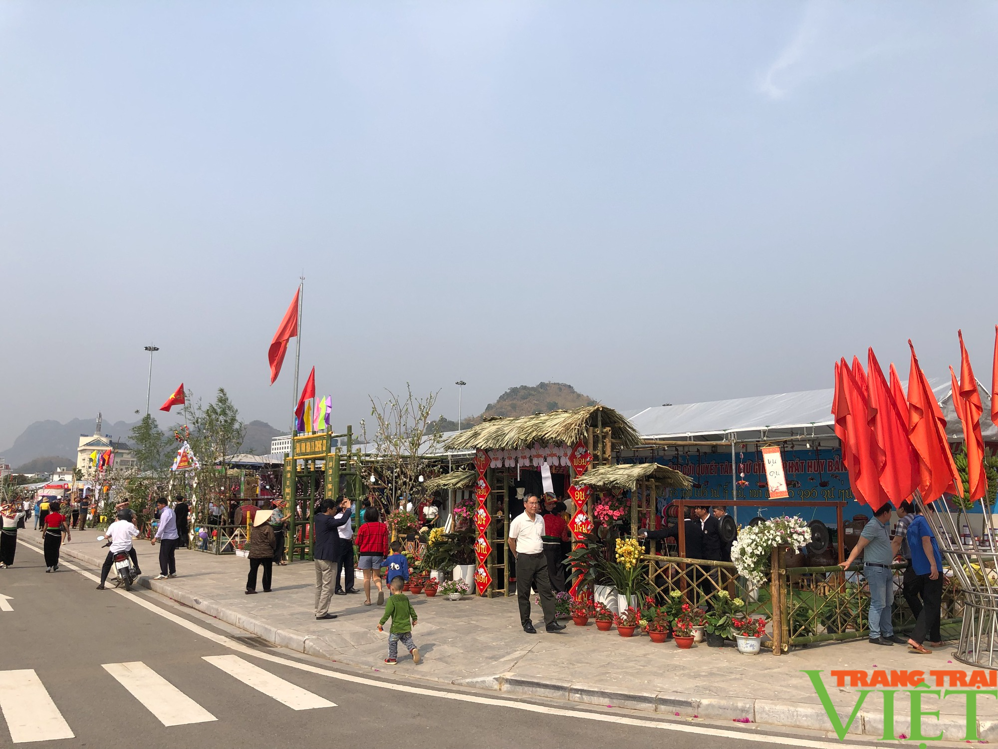 Lắng đọng cảm xúc về Lễ hội Mùa hoa ban TP.Sơn La 2023 - Ảnh 2.