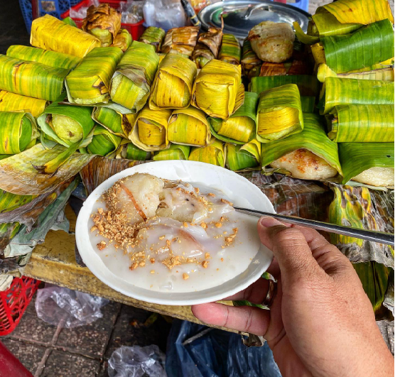 Món ăn vặt dân dã nào của người Việt được xếp hạng ngon nhất thế giới? - Ảnh 1.