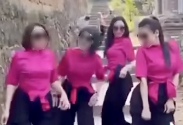 Phạt tiền người đăng clip 4 phụ nữ uốn éo, nhảy nhót tại chùa Bổ Đà - Ảnh 1.