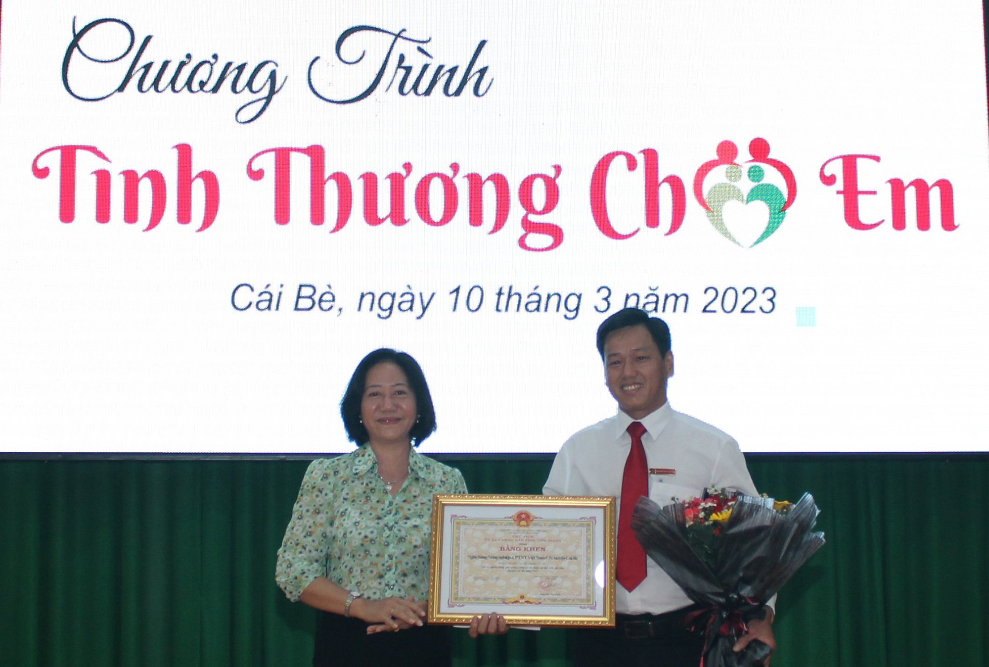 Agribank huyện Cái Bè hỗ trợ 91 triệu đồng cho trẻ em mồ côi do Covid-19 - Ảnh 2.