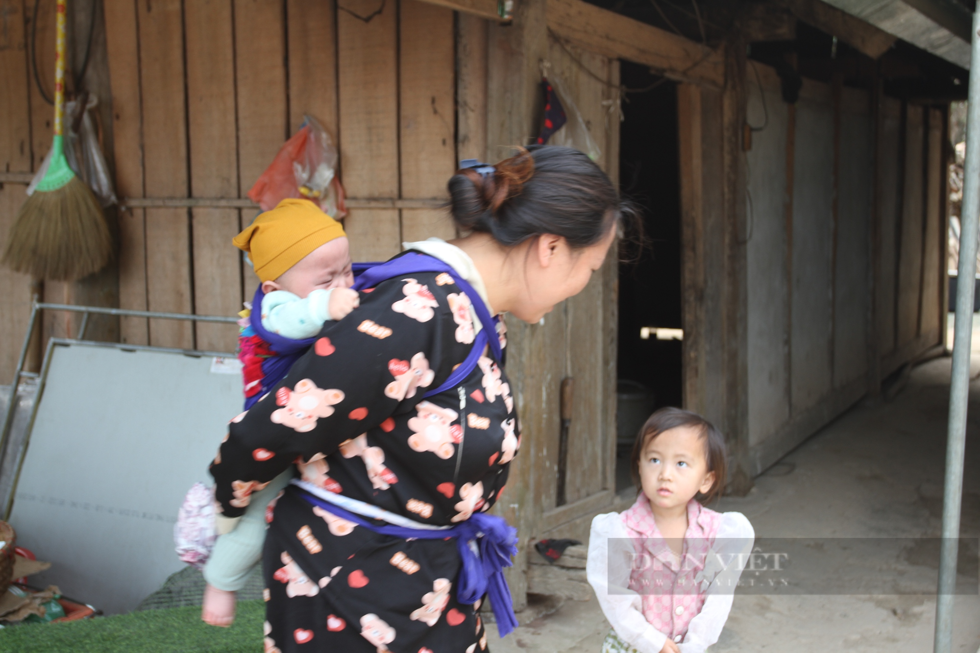 Thái Nguyên: Thoát nghèo ở bản người Mông nhờ chuyển đổi cơ cấu cây trồng, giảm tỷ lệ sinh con nhiều  - Ảnh 7.