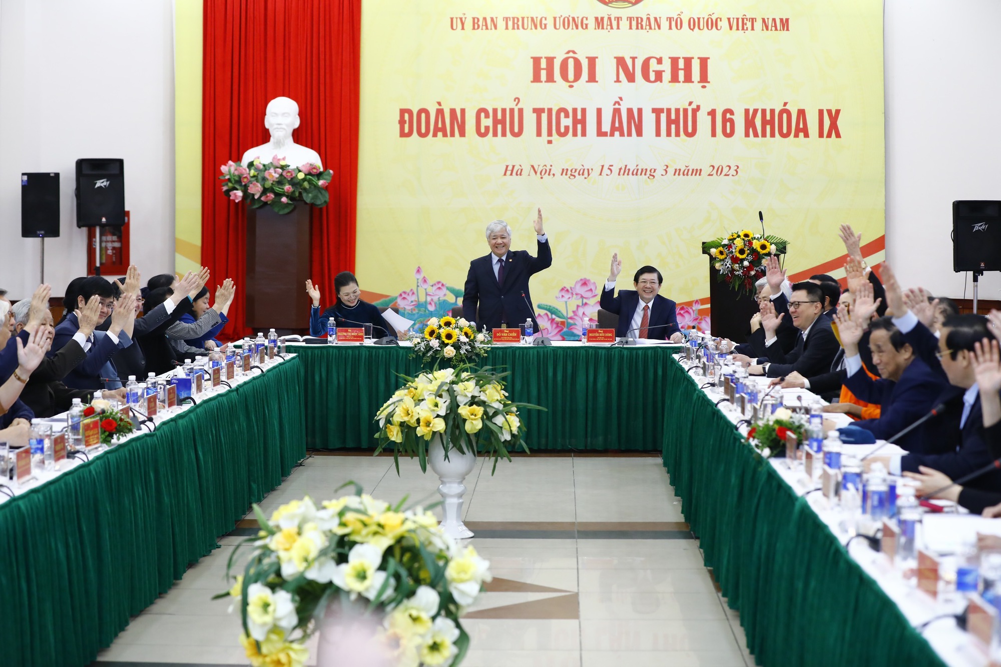 Bí thư Tỉnh ủy tỉnh Ninh Bình Nguyễn Thị Thu Hà là nữ Tổng Thư ký đầu tiên của UBTƯMTTQVN  - Ảnh 2.