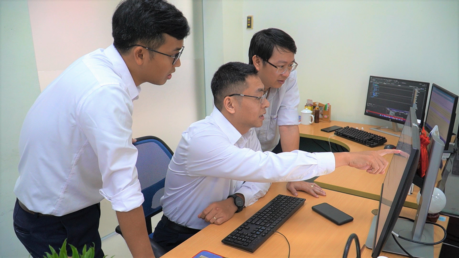PC Đà Nẵng đẩy mạnh chuyển đổi số nhằm phục vụ khách hàng tốt hơn - Ảnh 4.