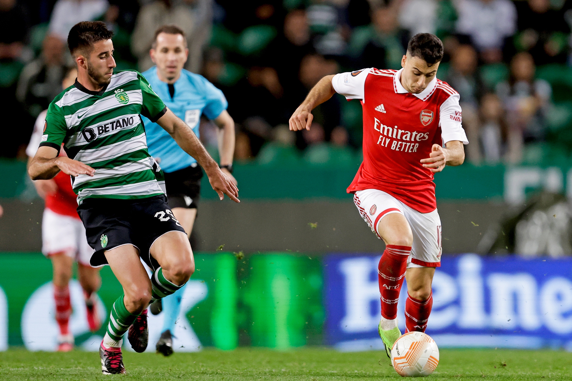 Arsenal vs Sporting Lisbon (3h ngày 17/3): 1-0 là đủ? - Ảnh 1.