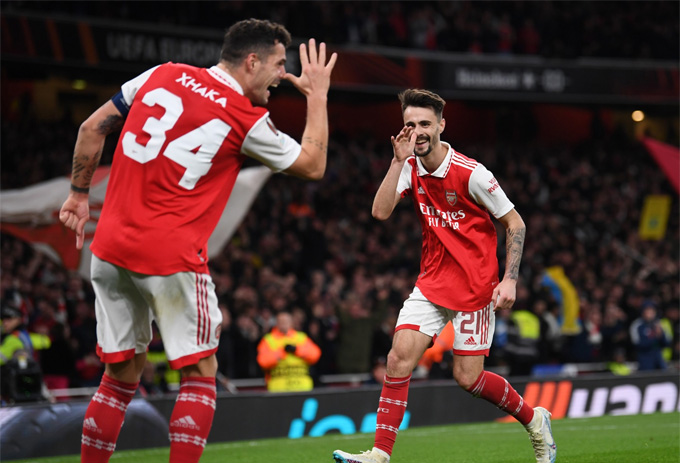 Thua ở loạt sút luân lưu, Arsenal bị loại khỏi Europa League - Ảnh 1.