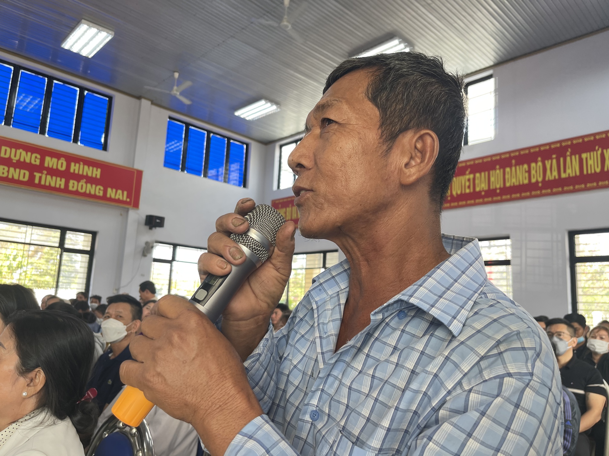 Bí thư Đồng Nai Nguyễn Hồng Lĩnh: Làm ngày làm đêm để không bỏ sót khiếu nại của người dân nhường đất cho sân bay - Ảnh 6.