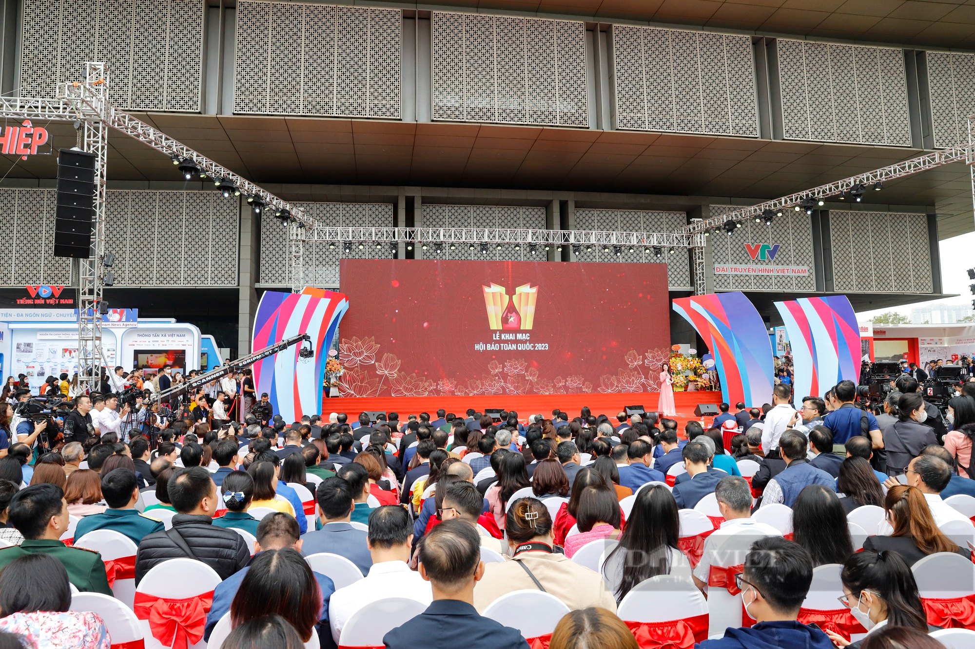 Hình ảnh Lễ khai mạc Hội Báo toàn quốc 2023 tại Hà Nội - Ảnh 1.