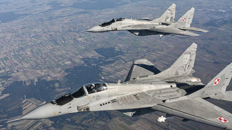 Ukraine bắt đầu vỡ mộng về máy bay chiến đấu NATO hứa hẹn - Ảnh 1.