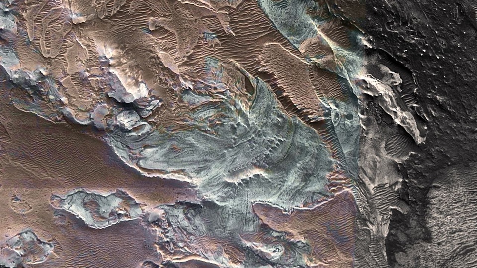Hình ảnh gây sửng sốt trên Sao Hỏa - Ảnh 1.