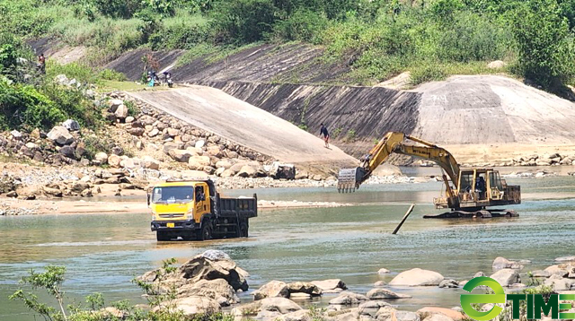 Lùm xùm nạo vét cát lòng sông khu vực nhà máy thủy điện Đắkđrinh tỉnh Quảng Ngãi - Ảnh 1.