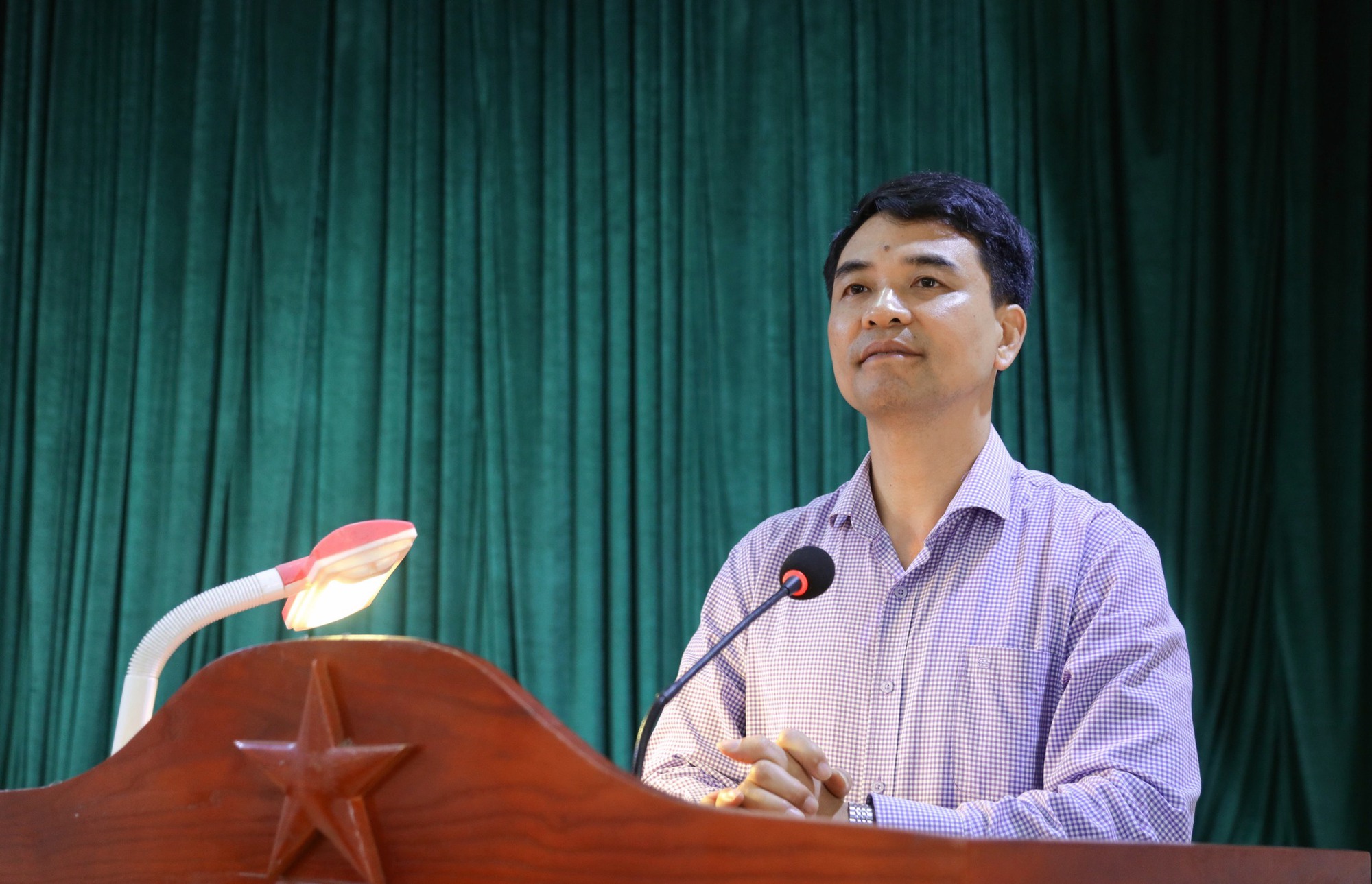 Ninh Bình: Trao 80 thẻ bảo hiểm y tế cho nông dân nghèo huyện Kim Sơn - Ảnh 2.