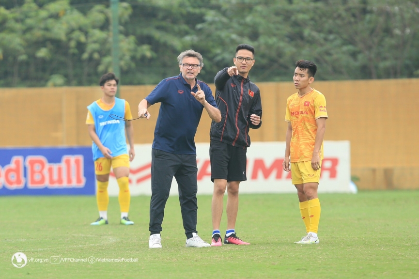 HLV Troussier căn dặn U23 Việt Nam điều gì trước thềm Doha Cup 2023? - Ảnh 1.