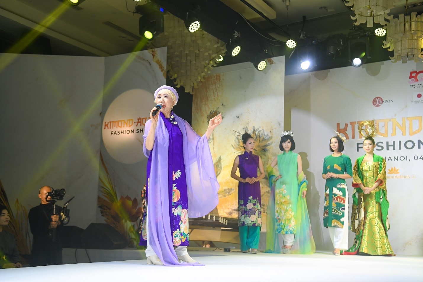 Cùng thưởng thức những sắc màu văn hóa ấn tượng tại Kimono – Aodai Fashion Show  - Ảnh 10.