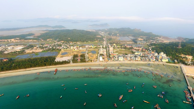 Quảng Ninh muốn xây dựng sân bay Cô Tô rộng 130ha - Ảnh 1.