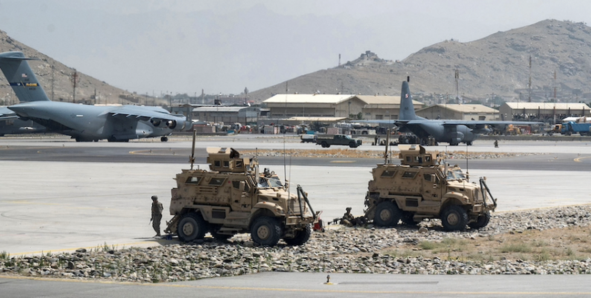 Cận cảnh kho vũ khí trị giá tới 7,2 tỷ USD của Mỹ bị bỏ lại Afghanistan - Ảnh 23.