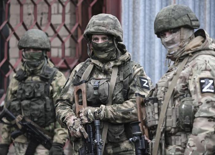 Chiến sự Ukraine: Vì sao Nga không thể chiến đấu hết mình? - Ảnh 1.