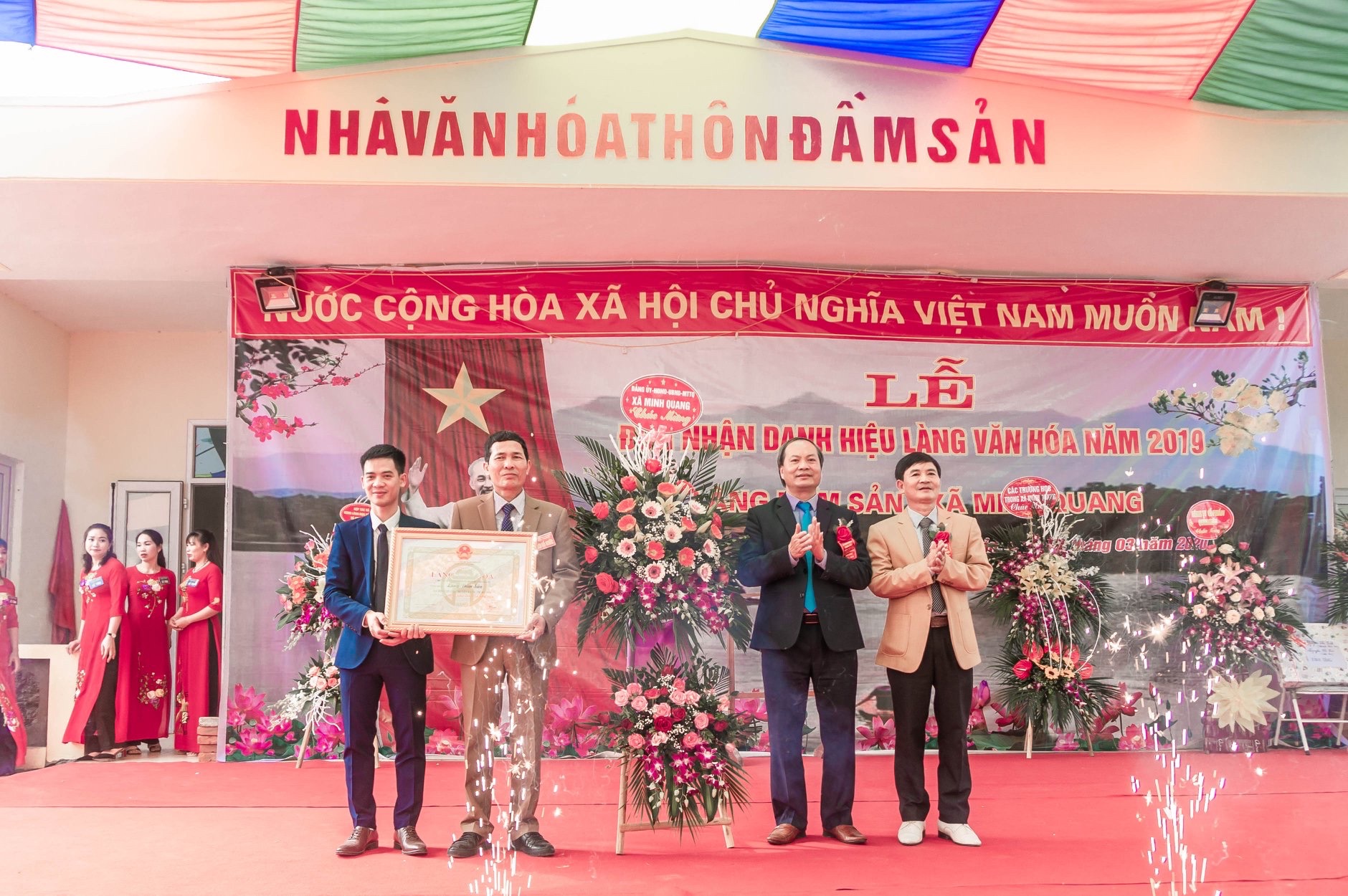 Có trưởng thôn nói hay, làm giỏi, thôn Đầm Sản yên vui - Ảnh 3.