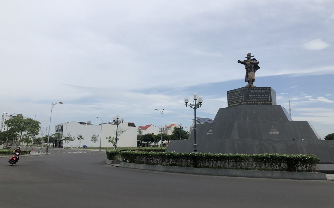 Hai cựu Bí thư Tỉnh ủy và nhiều vị nguyên lãnh đạo tỉnh Bình Thuận bị yêu cầu cung cấp thông tin, tài sản... 