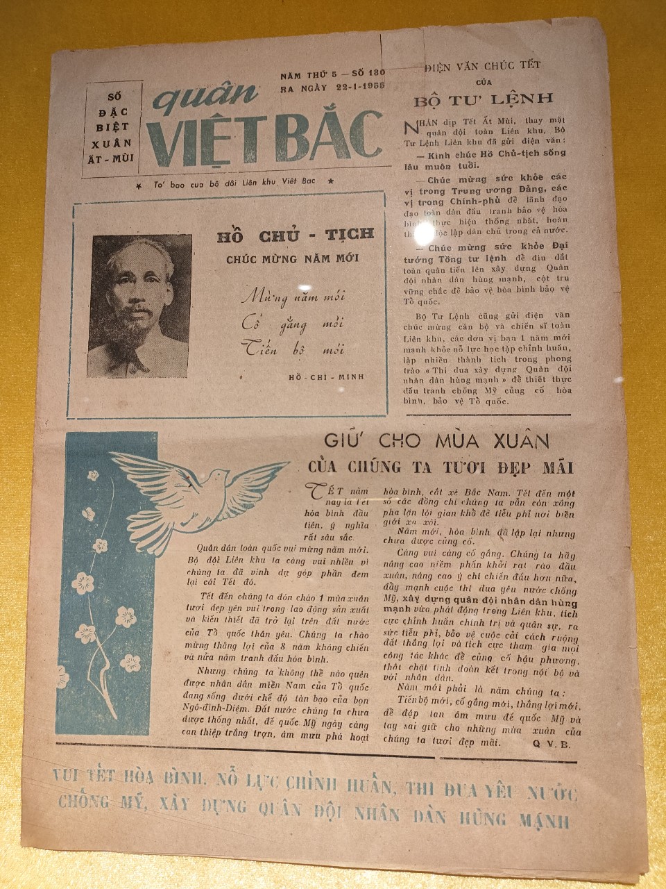 Tọa đàm và Trưng bày &quot;Xuân xưa trên báo Tết 1865 – 2000&quot;: Giá trị những giai phẩm đỉnh cao của nghề báo - Ảnh 10.