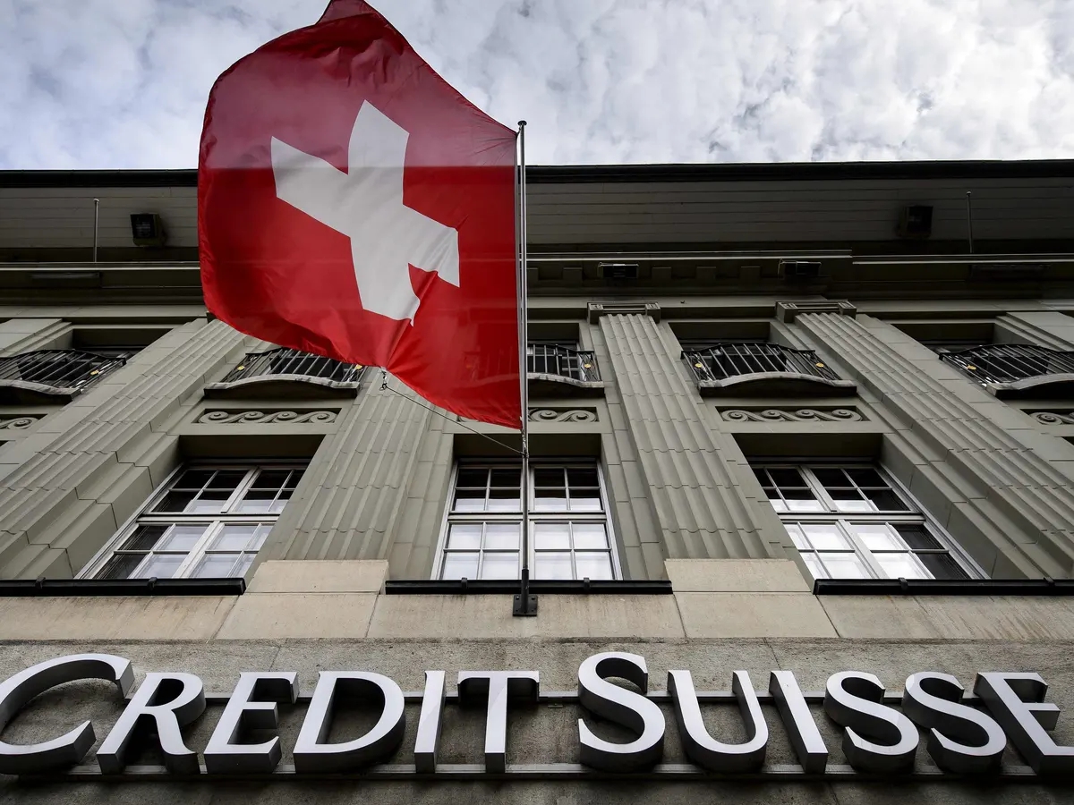 Điều bất thường là thương vụ này sẽ không cần sự chấp thuận của các cổ đông Credit Suisse sau khi chính phủ Thụy Sĩ đồng ý thay đổi luật để loại bỏ bất kỳ sự không chắc chắn nào về thương vụ này. Ảnh: @AFP.
