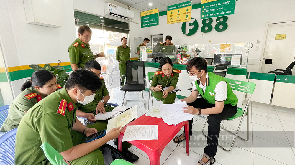 An Giang, Kiên Giang đồng loạt kiểm tra các điểm kinh doanh Công ty F88 - Ảnh 1.