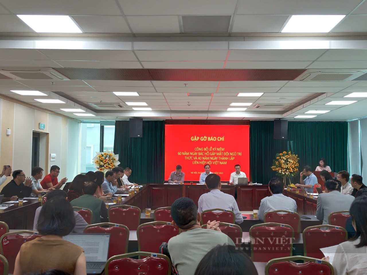 Liên hiệp các Hội Khoa học và Kỹ thuật Việt Nam tổ chức nhiều hoạt động ý nghĩa nhân dịp 40 năm thành lập - Ảnh 1.