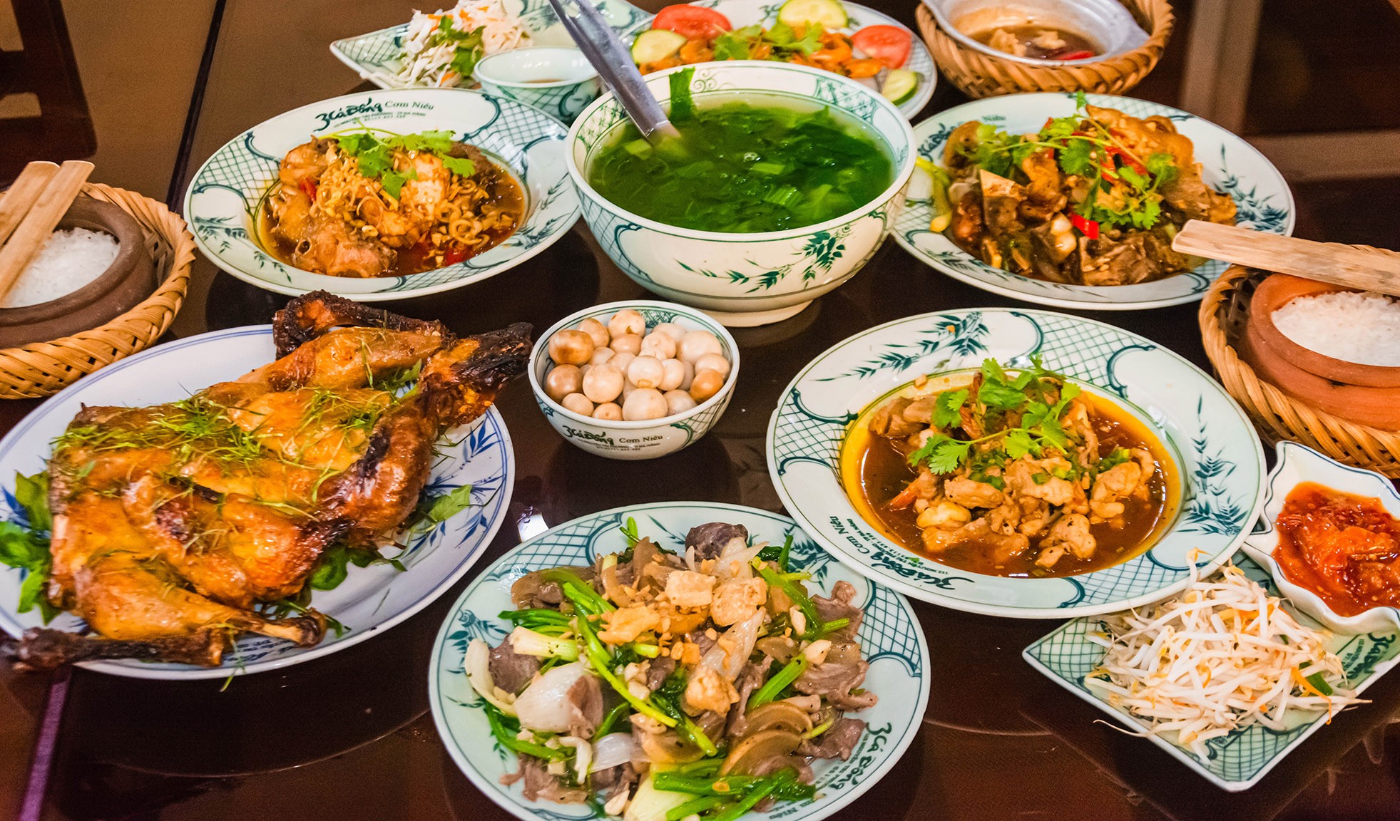 Nhà hàng cơm niêu lâu đời nhất tại Đà Nẵng ai cũng biết - Ảnh 5.
