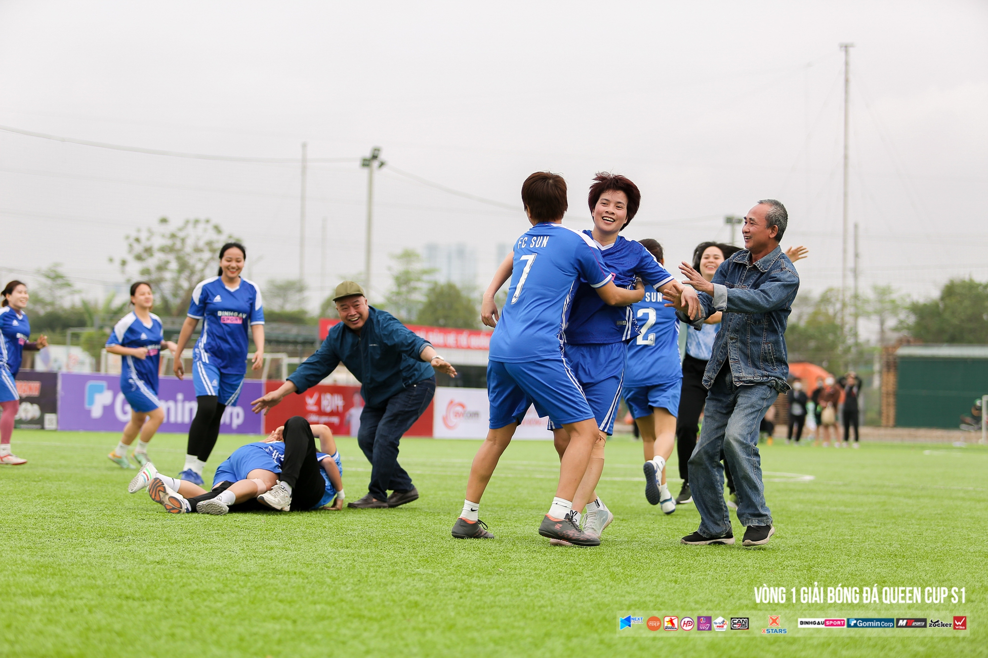 Khai mạc Queen Cup - S1: Ấn tượng về những bóng hồng trên sân cỏ - Ảnh 6.