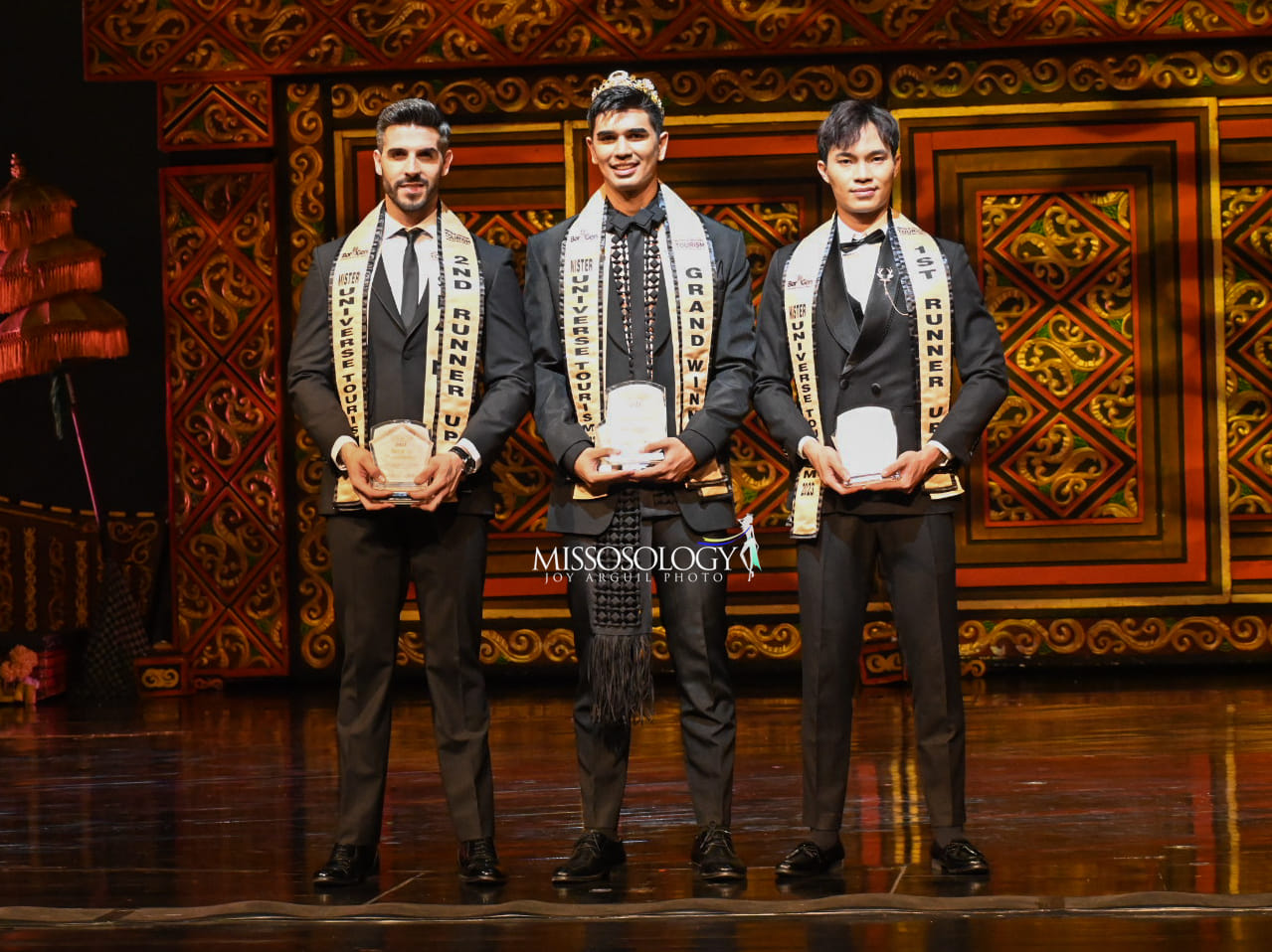 Bác sĩ 9x Huỳnh Võ Hoàng Sơn đoạt giải Á vương 1 Mister Universe Tourism 2023 - Ảnh 3.