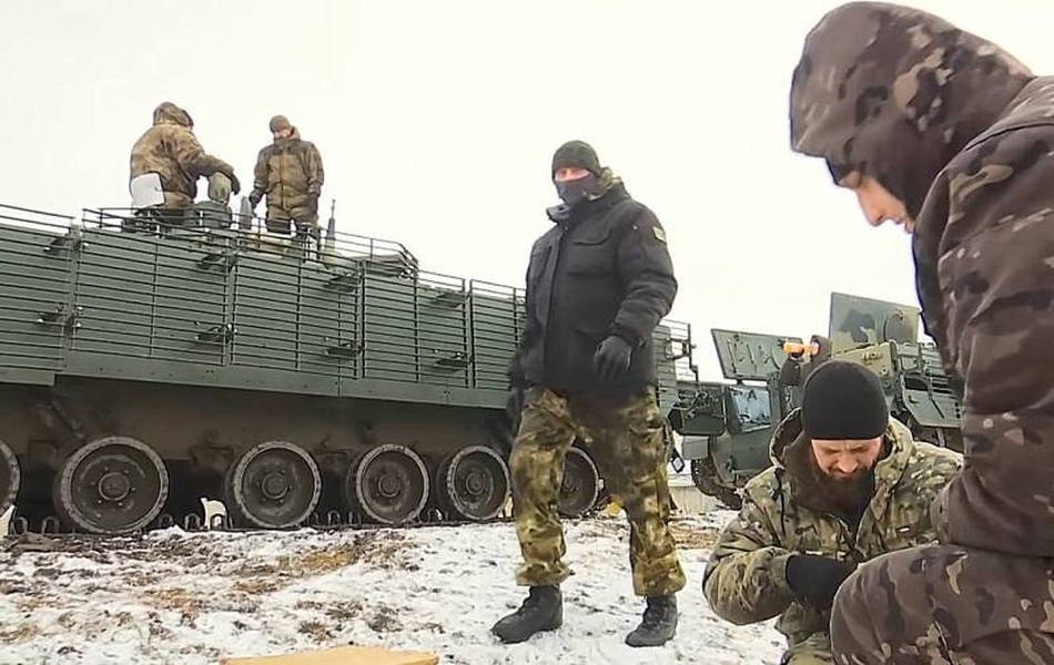 Xe chiến đấu bộ binh &quot;đặc biệt' của Nga rời nhà máy, sử dụng thực địa - Ảnh 2.