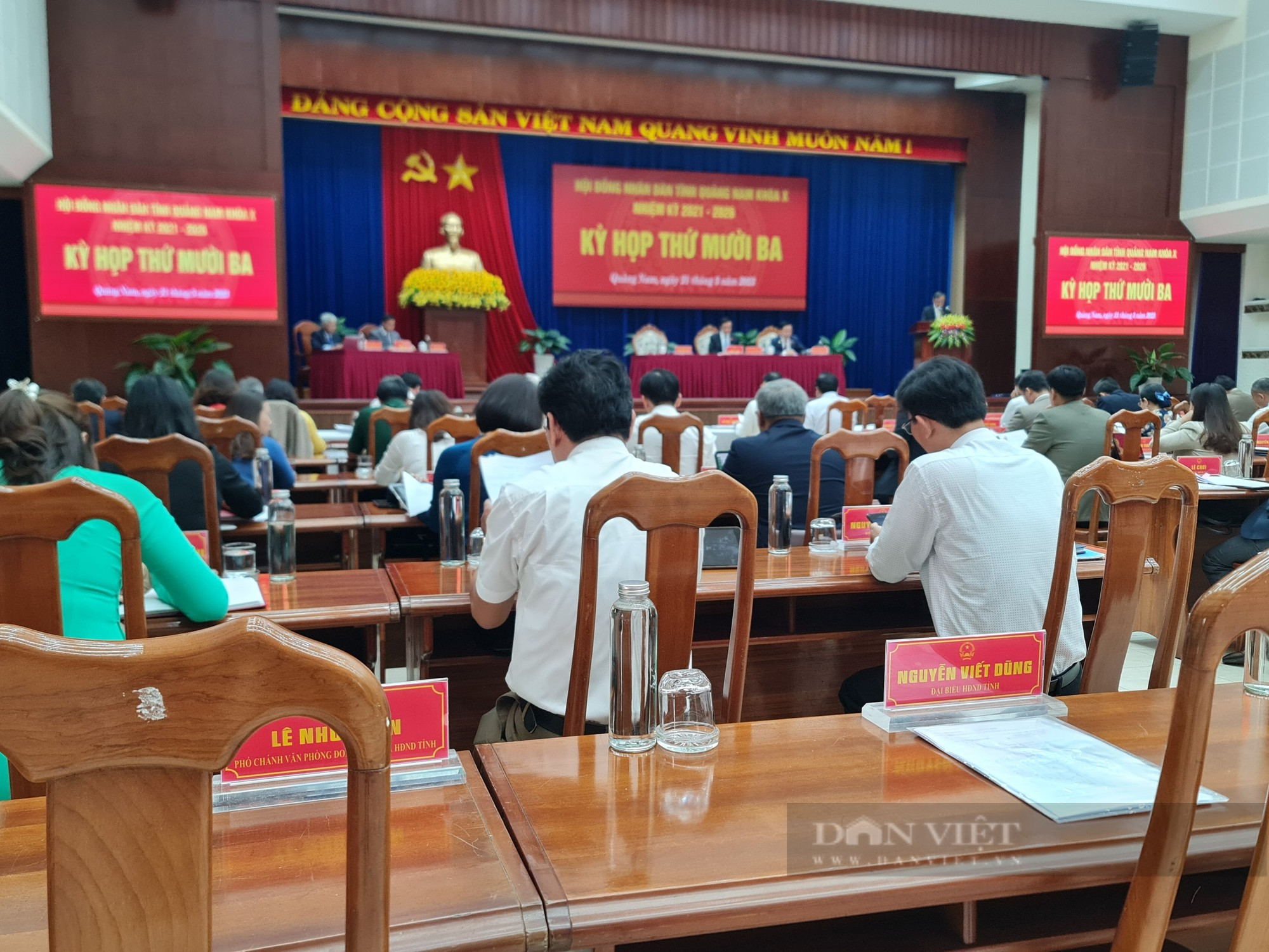 Kỳ họp thứ 13, HĐND Quảng Nam khóa X xem xét về công tác nhân sự - Ảnh 2.