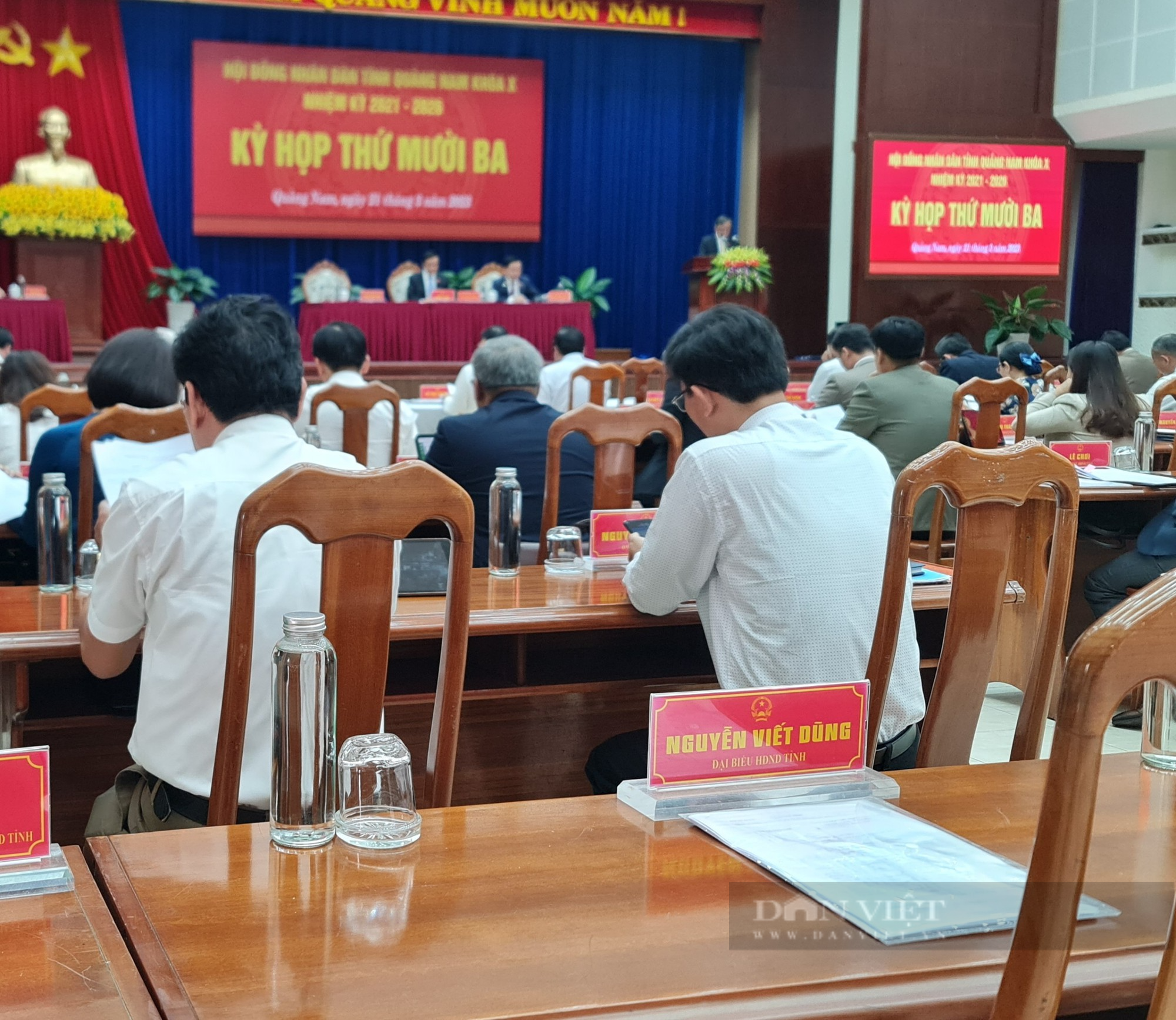 Đại biểu Nguyễn Viết Dũng vắng mặt tại kỳ họp thứ 13, HĐND Quảng Nam - Ảnh 1.